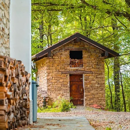 La Quiete Del Pero Fiorito In The Langhe Вилла Monastero Bormida