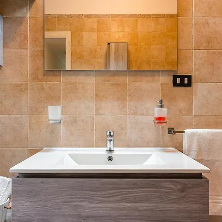 Villa La Quiete Del Pero Fiorito In The Langhe Monastero Bormida