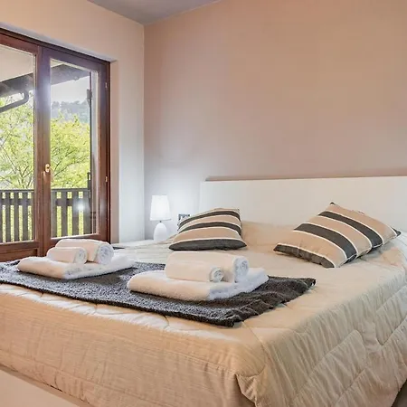 La Quiete Del Pero Fiorito In The Langhe Villa