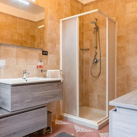 La Quiete Del Pero Fiorito In The Langhe * Monastero Bormida