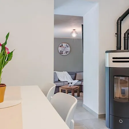 Villa La Quiete Del Pero Fiorito In The Langhe Monastero Bormida