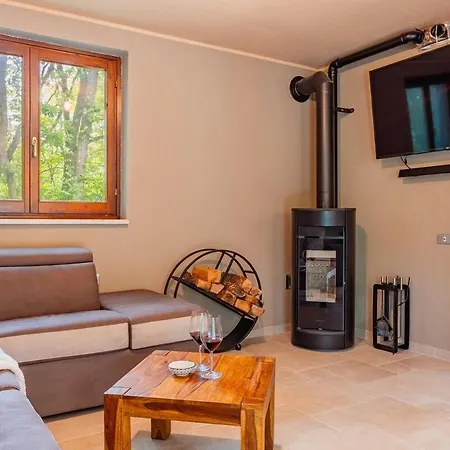 La Quiete Del Pero Fiorito In The Langhe *