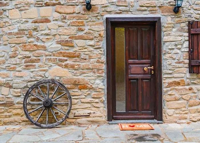 La Quiete Del Pero Fiorito In The Langhe * Monastero Bormida
